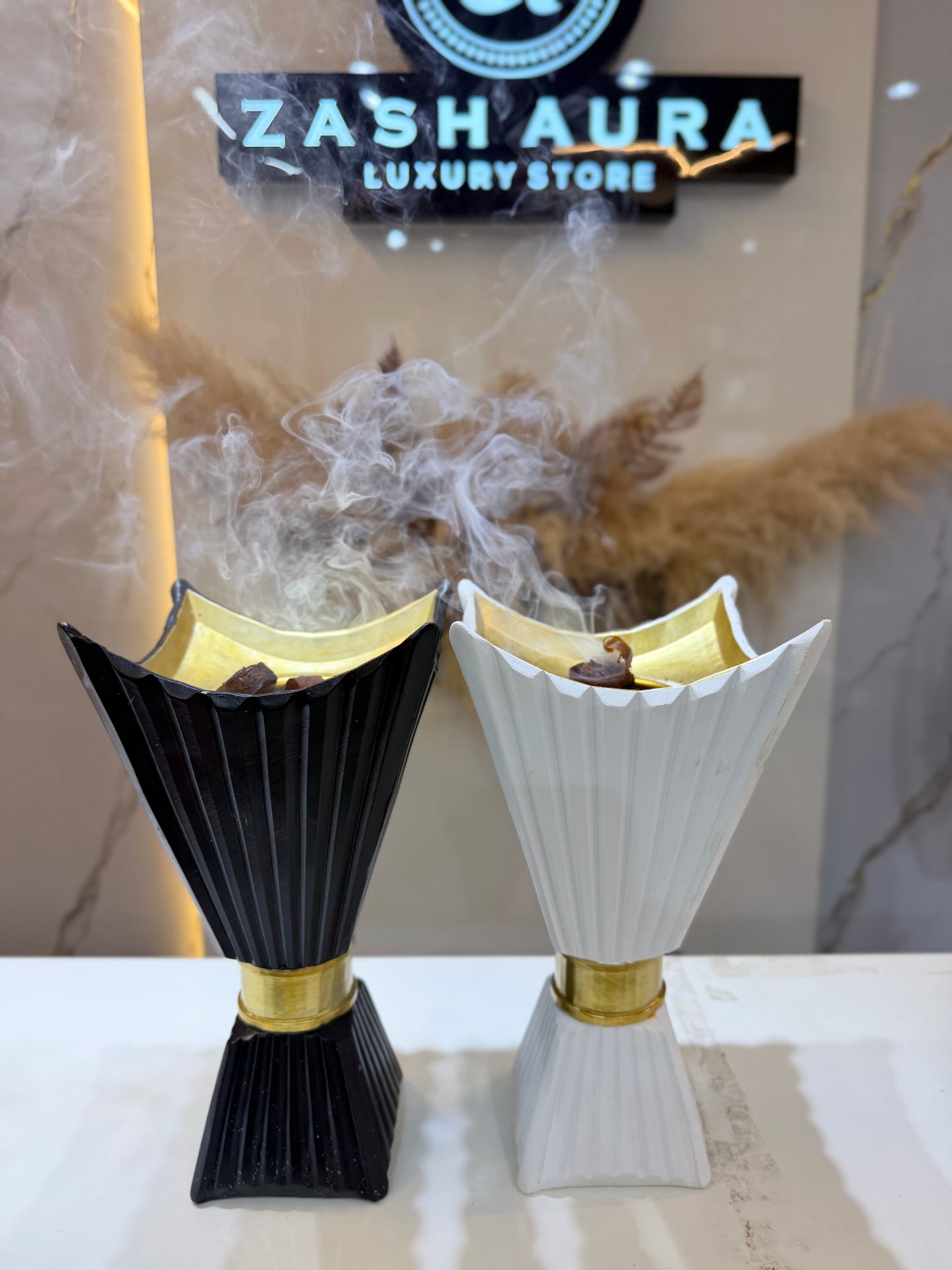 Medium clay incense burner
