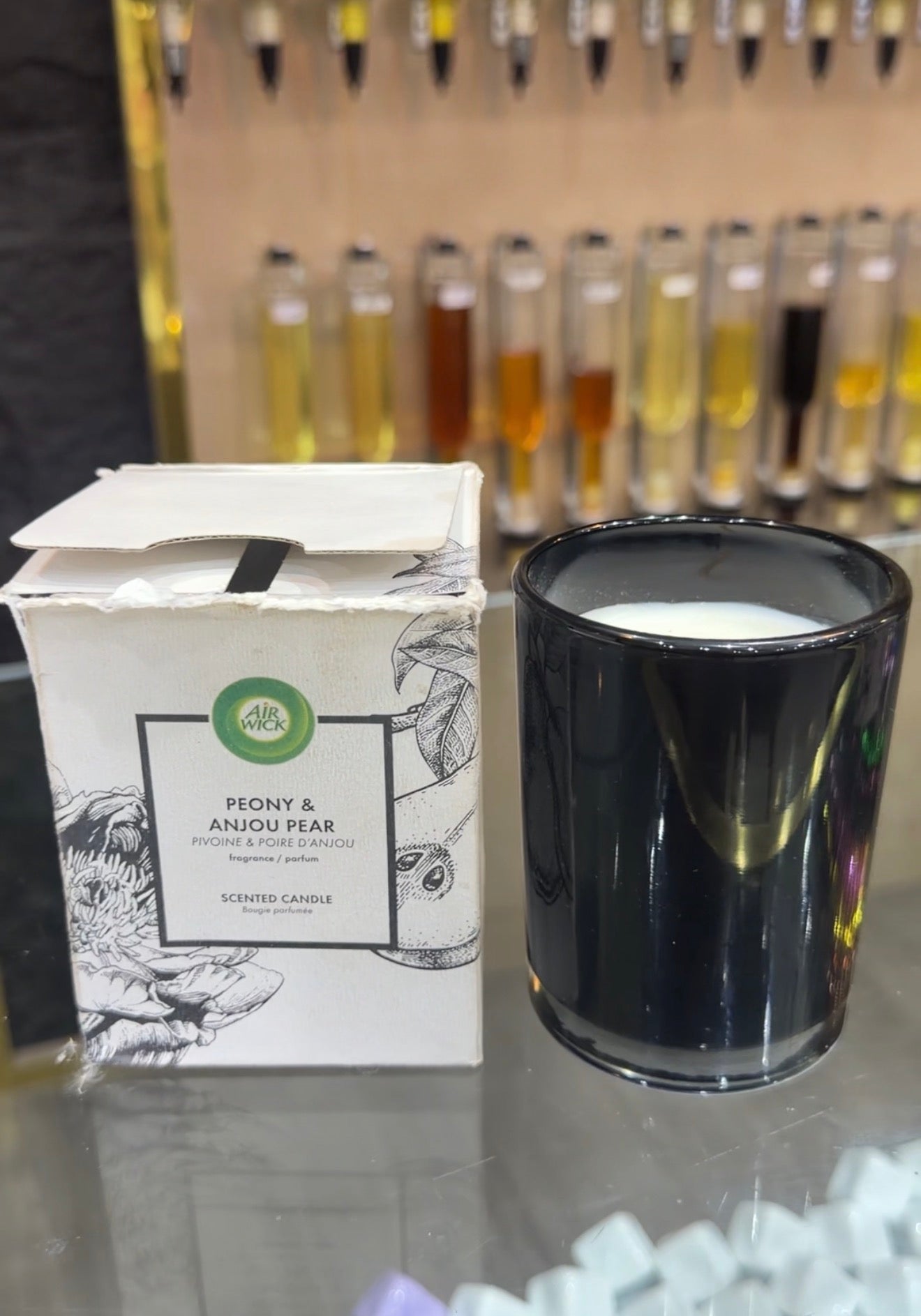 Air wick scented candle